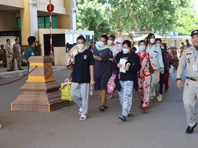 柬埔寨与泰国在波贝互换非法偷渡公民！