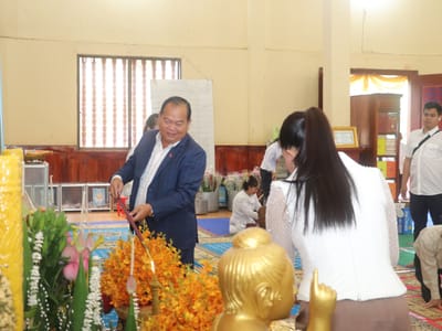 柬埔寨干拉省Prek Ambel寺庙举行斋堂奠基仪式