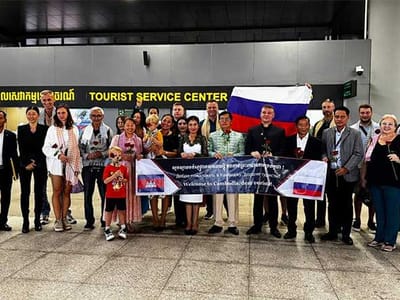 首批俄罗斯旅行社代表团抵达暹粒！