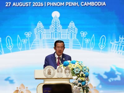 洪森为出席第二届国际议长大会代表举办欢迎晚宴