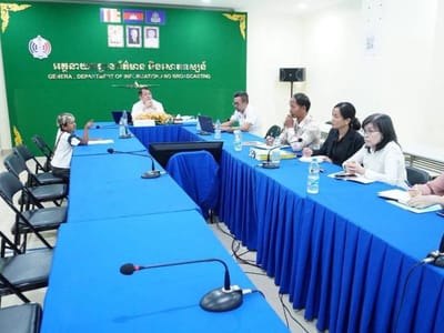 柬埔寨新闻部警告两组发布不当内容的自媒体创作者