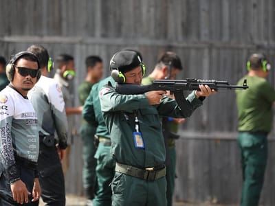 柬埔寨警方开展武器使用技能培训与实弹射击演练