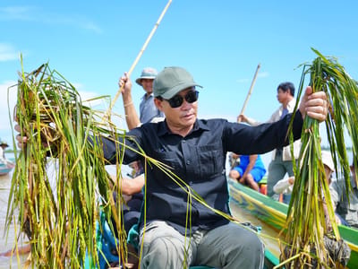 菩萨省遭受洪涝灾害 省长视察灾区并呼吁农民储备水源