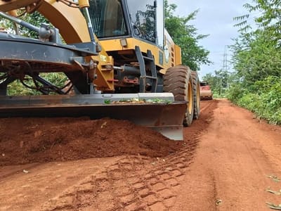 柬埔寨柏威夏省修复750米道路以便利民众出行