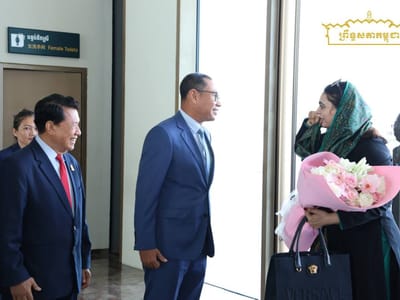 第二届国际议长大会各国代表陆续抵达金边