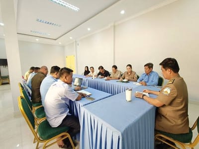 柬埔寨柴桢市行政当局澄清：并无向摊贩征收摊位费政策