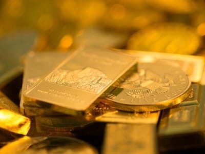 美联储加息落地，黄金为何不跌反涨？