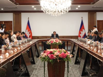 柬外长紧急会见驻柬使节及国际组织代表