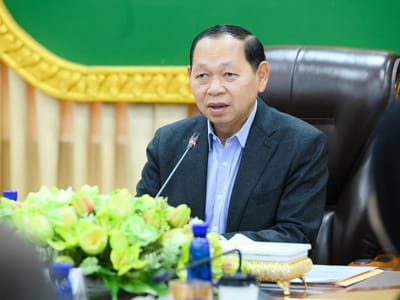 柬埔寨农村发展部部长蔡乐提森推动农村社区发展及模范村战略规划制定