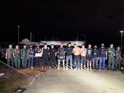 柬埔寨警方在西哈努克省破获特大毒品及武器走私案，逮捕7名中国人