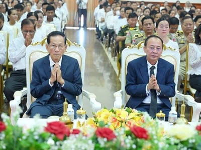 柬埔寨桔井省举行仪式 缅怀国父诺罗敦·西哈努克逝世14周年