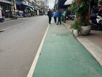 金边森速区整治德他拉分区路段 恢复道路交通秩序
