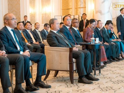 洪玛奈首相出席柬埔寨-阿塞拜疆商务论坛