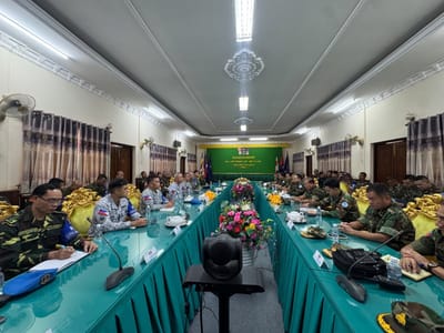 柬埔寨第四军区司令会见东盟观察员团 探讨柬泰边境局势