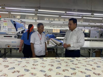 回国柬籍劳工对国内工作表示满意：收入稳定且能与家人团聚