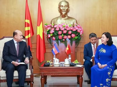 越柬寻求扩大青年交流，巩固双边关系