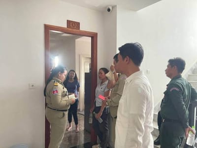 金边警方突袭3个可疑电诈窝点，4人被捕！