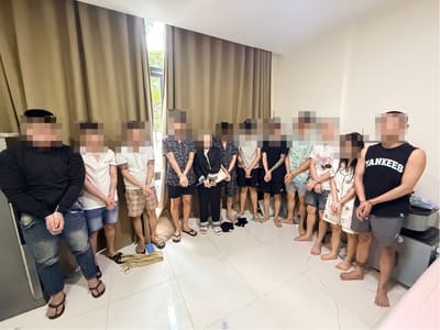 金边继续开展行政检查：严打网赌电诈并查扣枪支