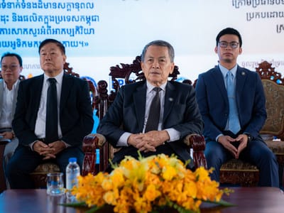 柬工业部官员：为青年提供科研机会是国家未来的投资