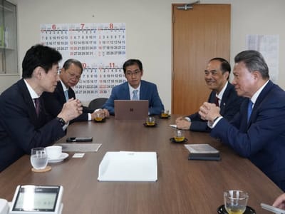 柬埔寨副首相孙占托会见日本众议院议员！