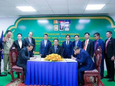 西哈努克港自治港与柬埔寨中小型企业协会联盟签署谅解备忘录