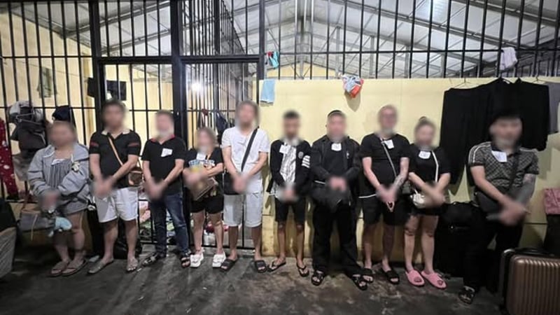 西港一别墅涉电诈被突袭，26名外国人被捕