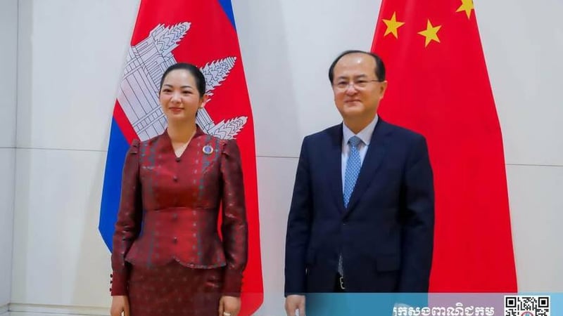柬中举行中柬经济贸易合作委员会第八次会议