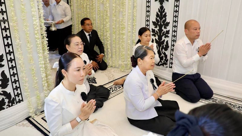 柬埔寨参议员逝世 棉森婉出席葬礼表达哀悼