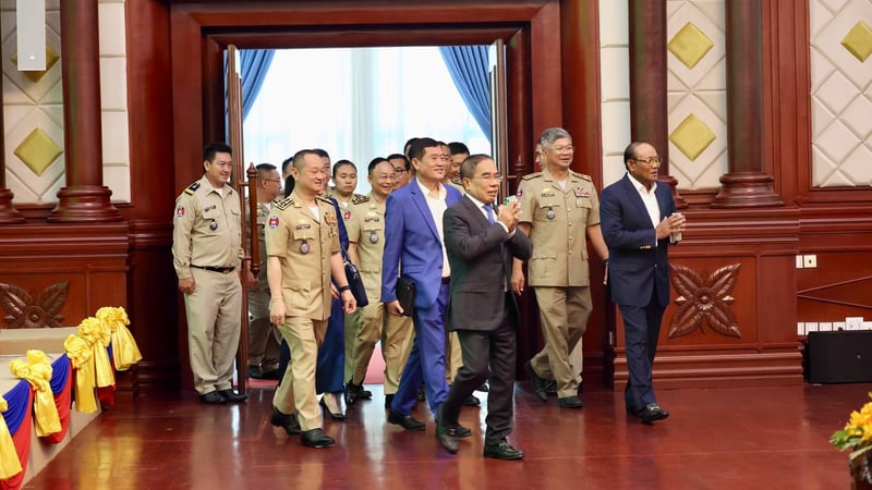 柬埔寨内政部召开会议 总结移民总局上半年工作并部署新规划