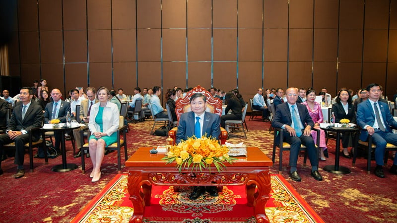 柬埔寨劳工部呼吁加快培养清洁能源技能人才