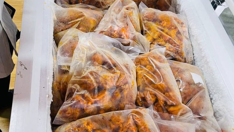 洪森：柬泰陆路边境关闭期间 经陆路进口货物均属非法走私