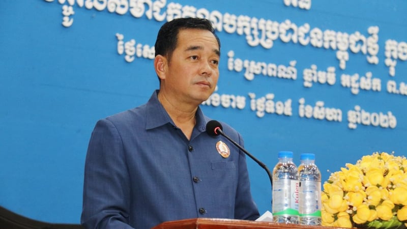柬埔寨人民党磅湛省支部迎来605名新成员