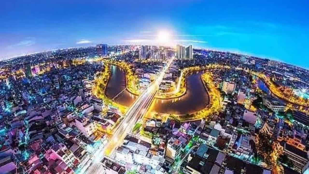 如今的柬埔寨你爱理不理，未来的柬埔寨你高攀不起！